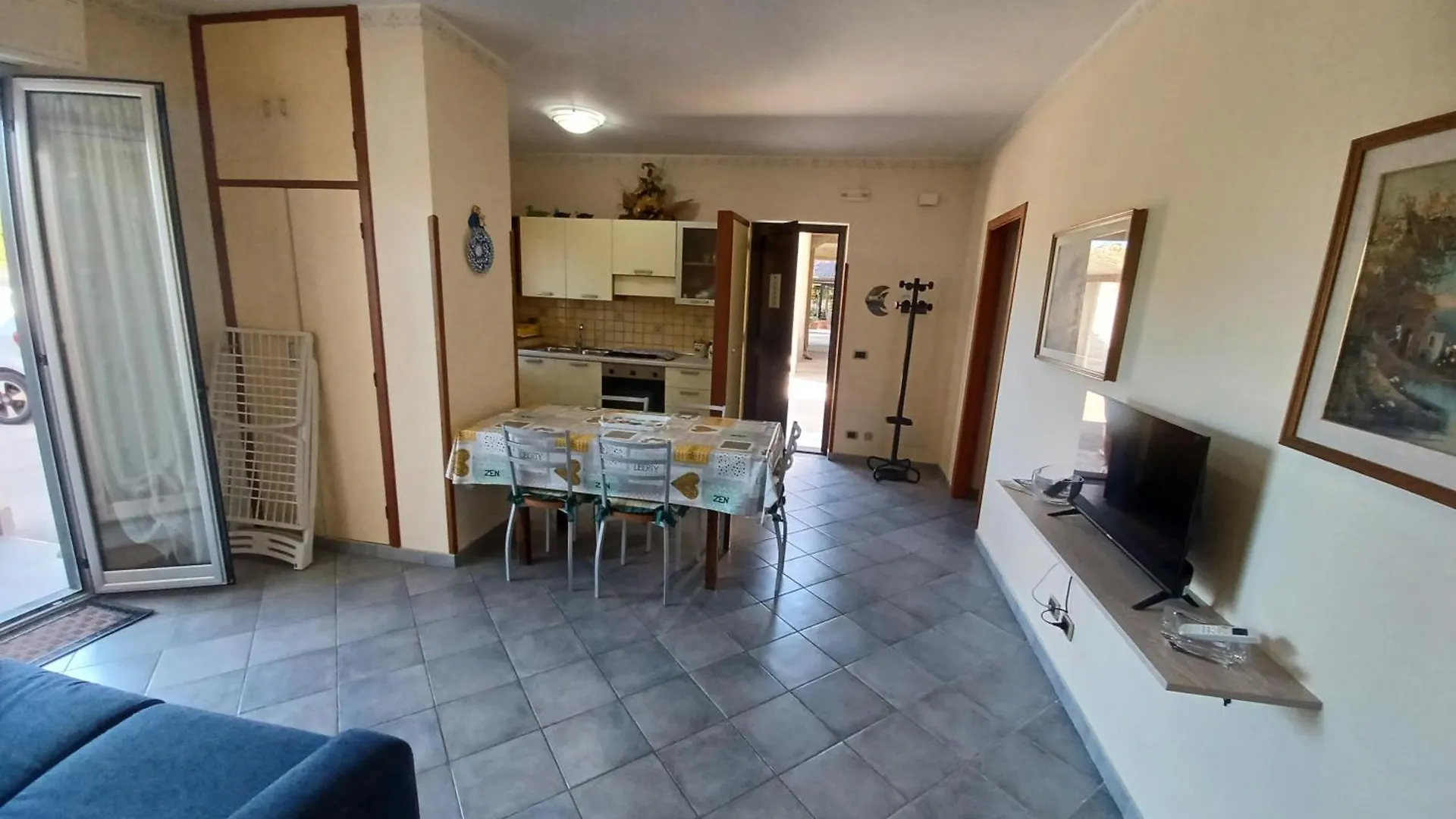 Residence Mare Blu Capo dʼOrlando Hotel apartamentowy