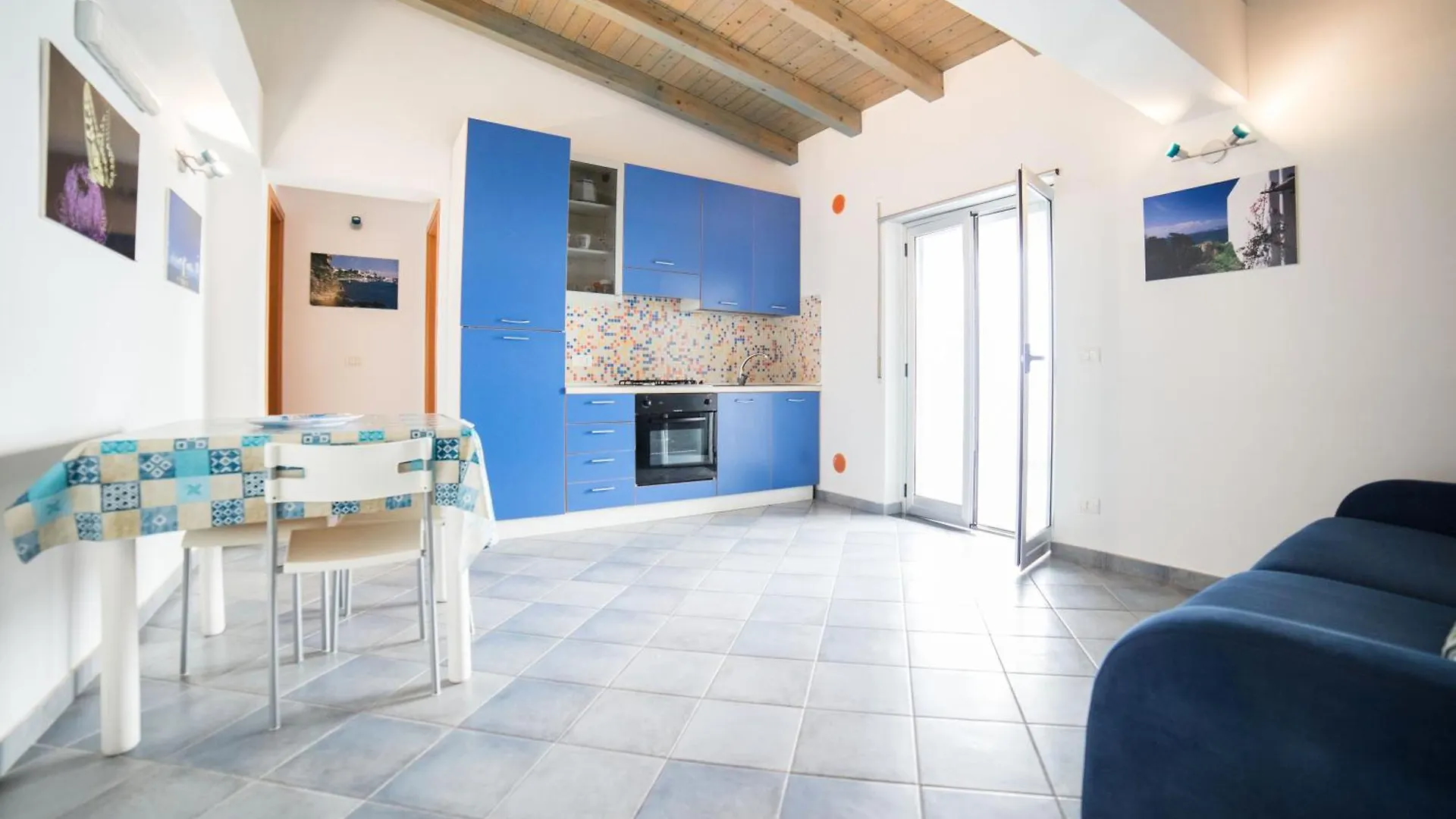 Residence Mare Blu Capo dʼOrlando Italia